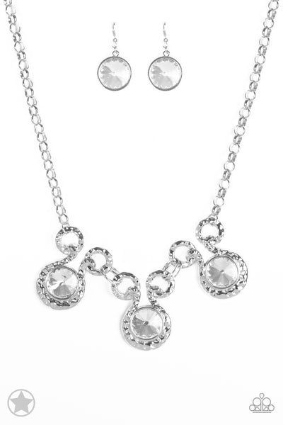 Paparazzi Necklaces - Hypnotized - Silver (Blockbuster)