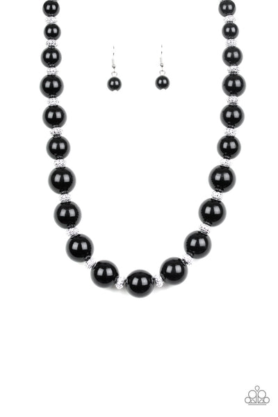 Paparazzi Necklaces - Uptown Heiress - Black