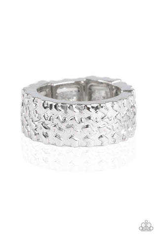 Paparazzi Ring - All Wheel Drive - Silver