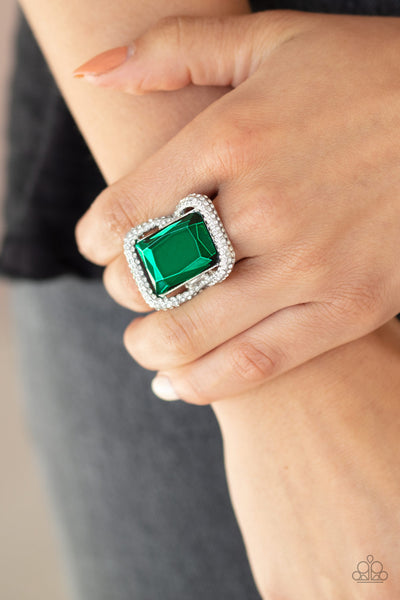 Paparazzi Rings  -  Deluxe Decadence - Green - SHOPBLINGINGPRETTY