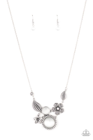 Paparazzi Necklace - Exquisitely Eden - White