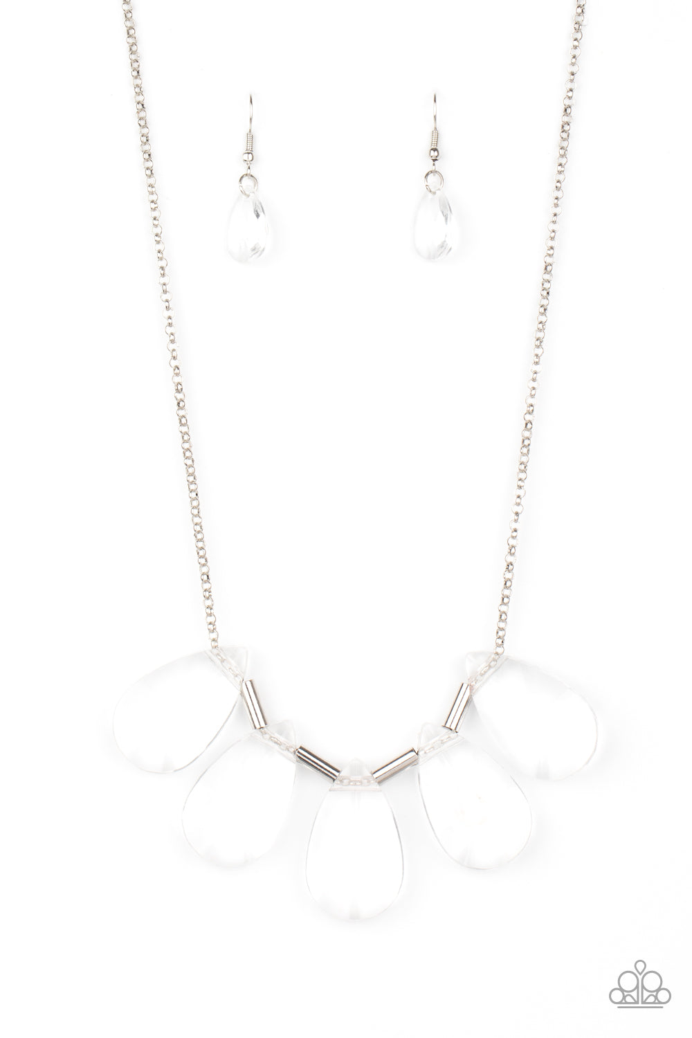 Paparazzi Necklaces - HEIR It Out - White