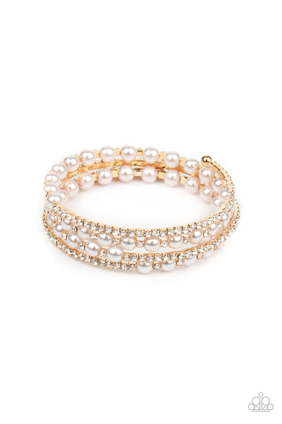 Paparazzi Bracelets - Starry Strut - Gold