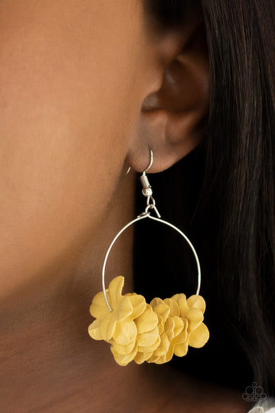 Paparazzi Earrings - Flirty Florets - Yellow