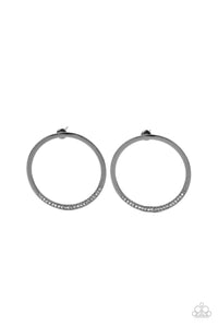 Paparazzi Earrings - Spot On Opulence - Black