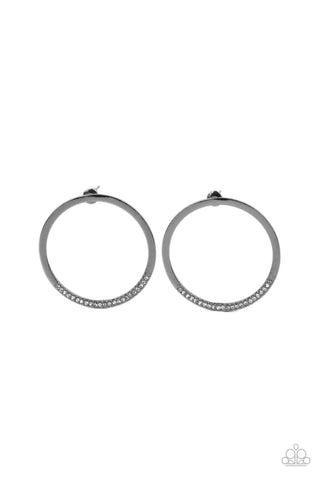 Paparazzi Earrings - Spot On Opulence - Black