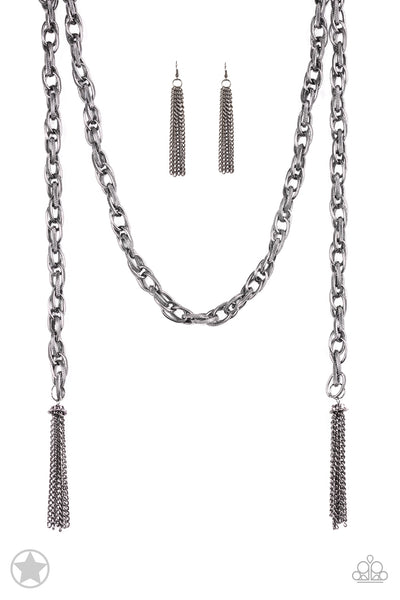 Paparazzi Necklaces - SCARFed for Attention - Gunmetal (Blockbuster)