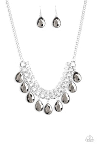 Paparazzi Necklace -  All Toget-HEIR Now - Silver - SHOPBLINGINGPRETTY