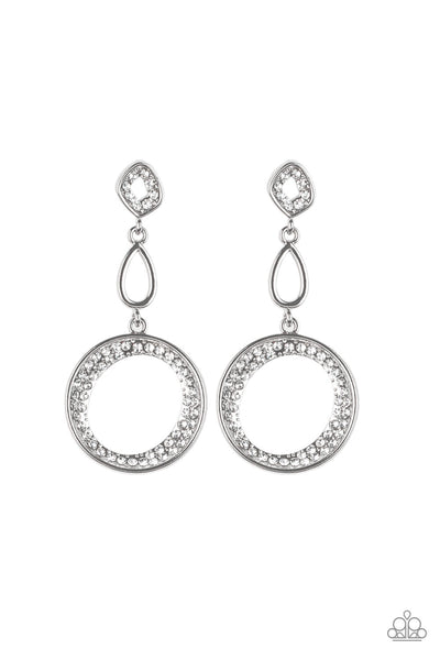 Paparazzi  Earrings -  On The Glamour Scene - White