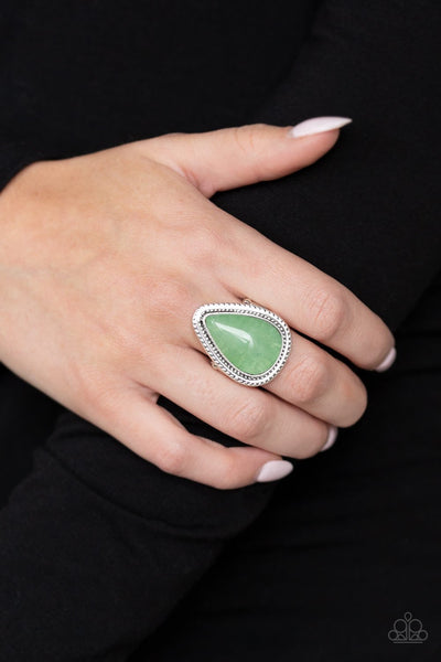 Paparazzi  Ring -  Mojave Mist - Green