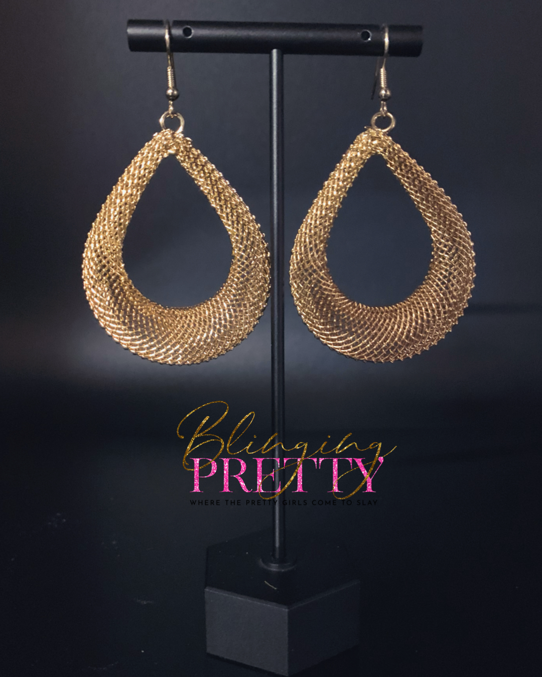 Paparazzi Earrings - A Hot MESH - Gold