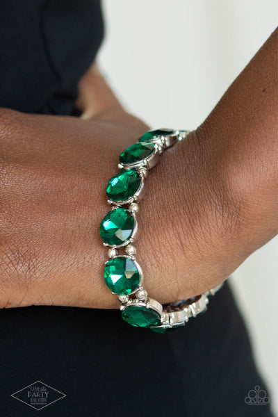 Paparazzi Bracelets - Glitzy Glamorous - Green (Black Diamond Bring Back Piece)