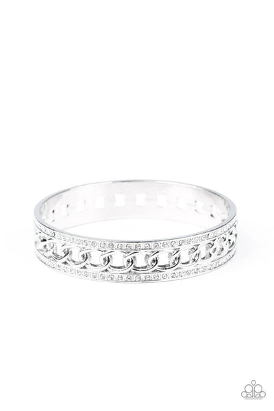 Paparazzi  Bracelet - Couture Court - White