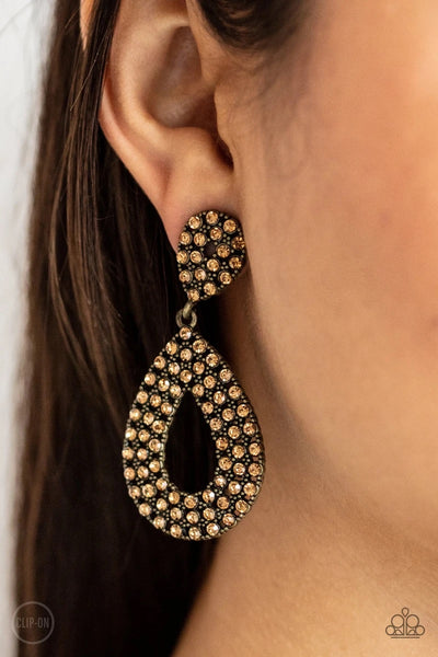 Paparazzi Earrings - Pack In The Pizzazz - Brass