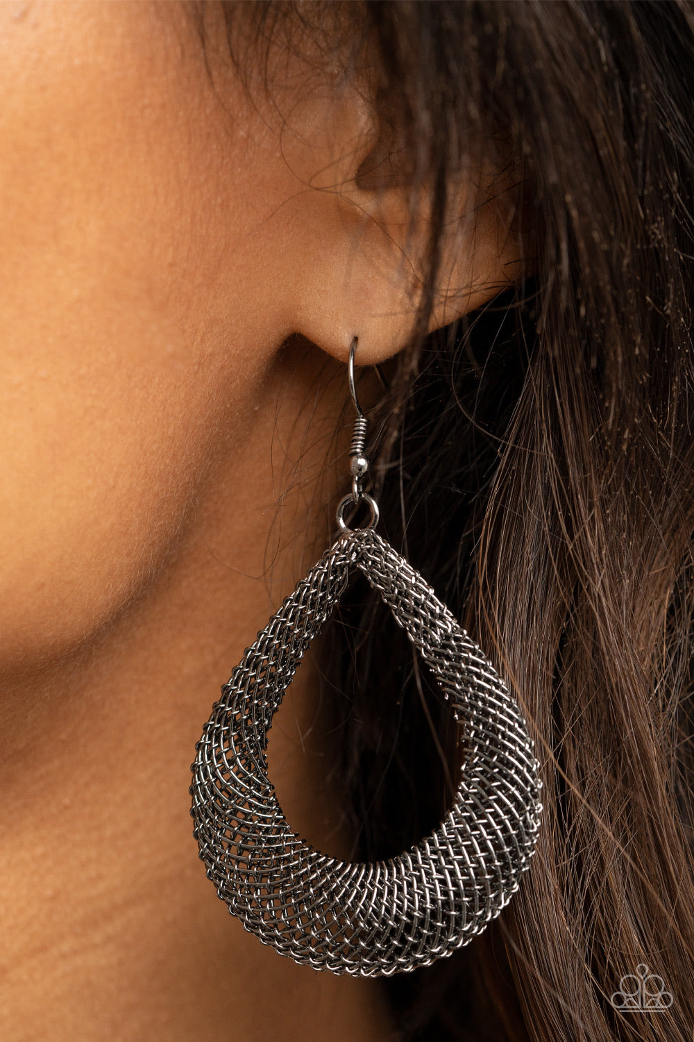 Paparazzi Earrings - A Hot MESH - Black