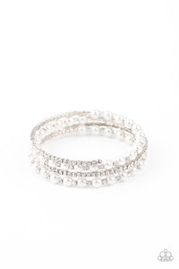 Paparazzi Bracelet - Starry Strut - White (December 2020 Life Of The Party)