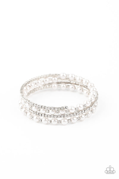 Paparazzi Bracelet - Starry Strut - White (December 2020 Life Of The Party)