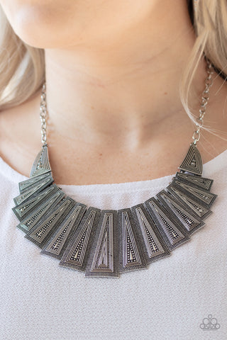 Paparazzi Necklace - Metro Mane - Silver