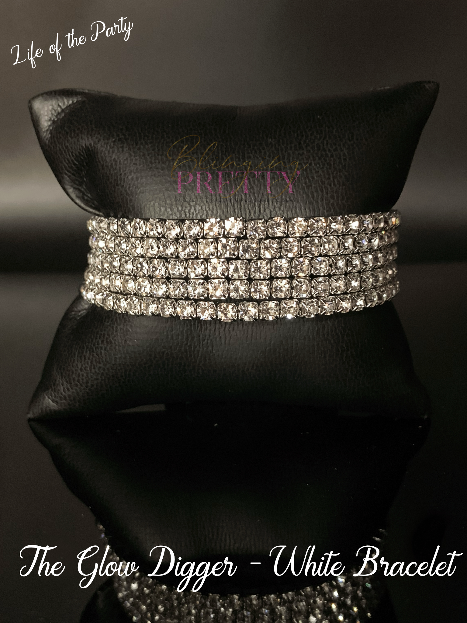 Paparazzi Bracelet - The Glow Digger - White (February 2021 Life Of The Party)