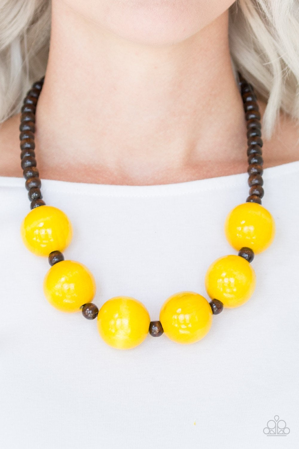 Paparazzi Necklaces  -   Oh My Miami - Yellow