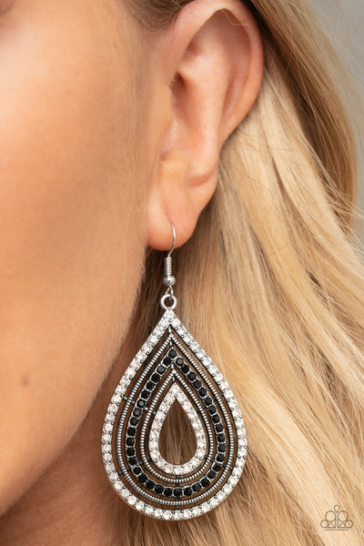 Paparazzi Earrings - 5th Ave Attraction- Black - SHOPBLINGINGPRETTY