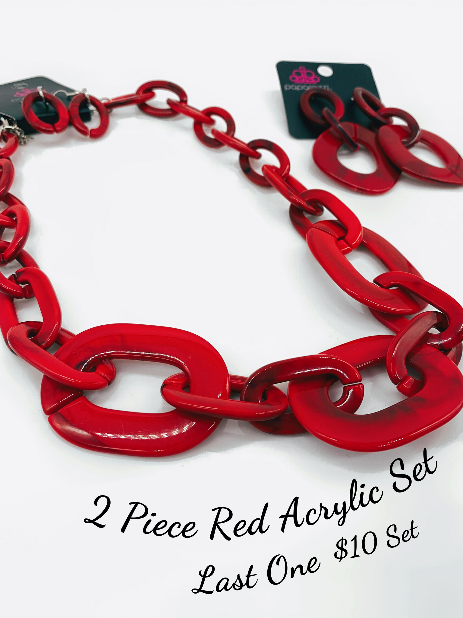 Red acrylic sales necklace paparazzi