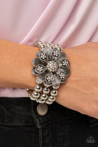 Paparazzi Bracelet - Botanical Bravado - Multi  ( January 2022 Life Of The Party)