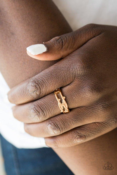 Paparazzi Rings - Very Vogue - Gold