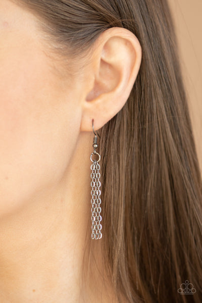 Paparazzi Necklaces - Pro Edge - Black