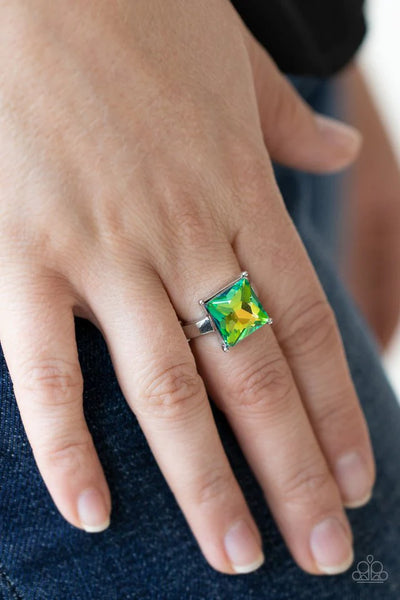 Paparazzi Ring -Ready For Coronation - Green