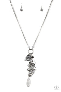 Paparazzi Necklace - Heart’s Content - Silver