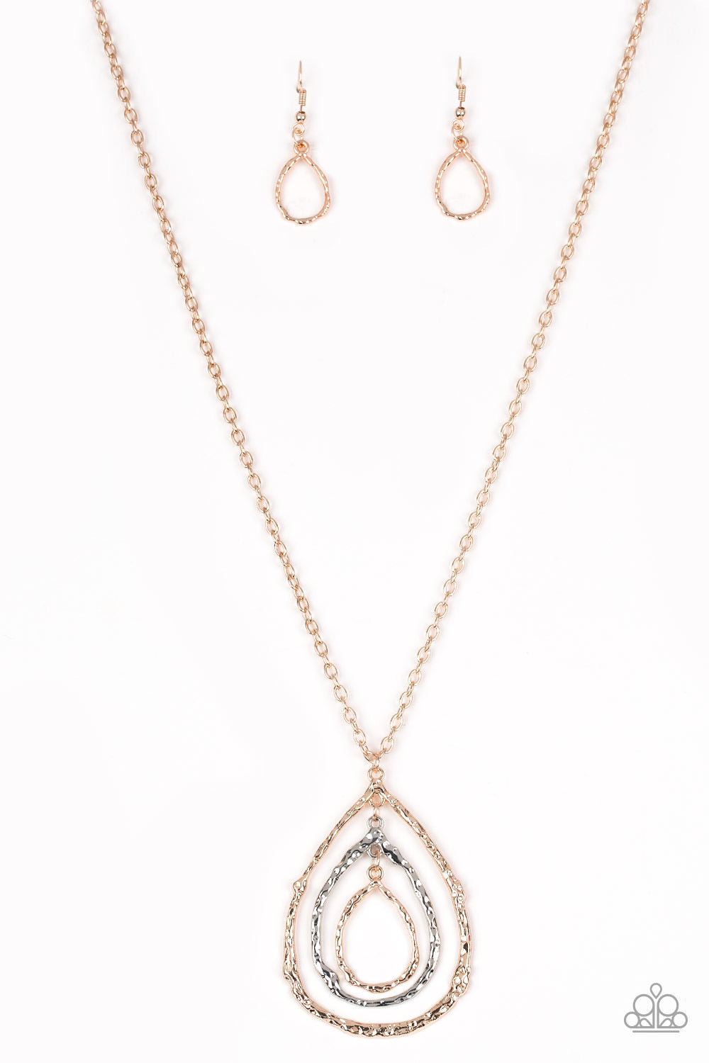 Paparazzi Necklaces  -  Going For Grit - Rose Gold