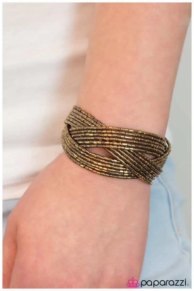 Paparazzi  Bracelet - Shooting Stars - Brass